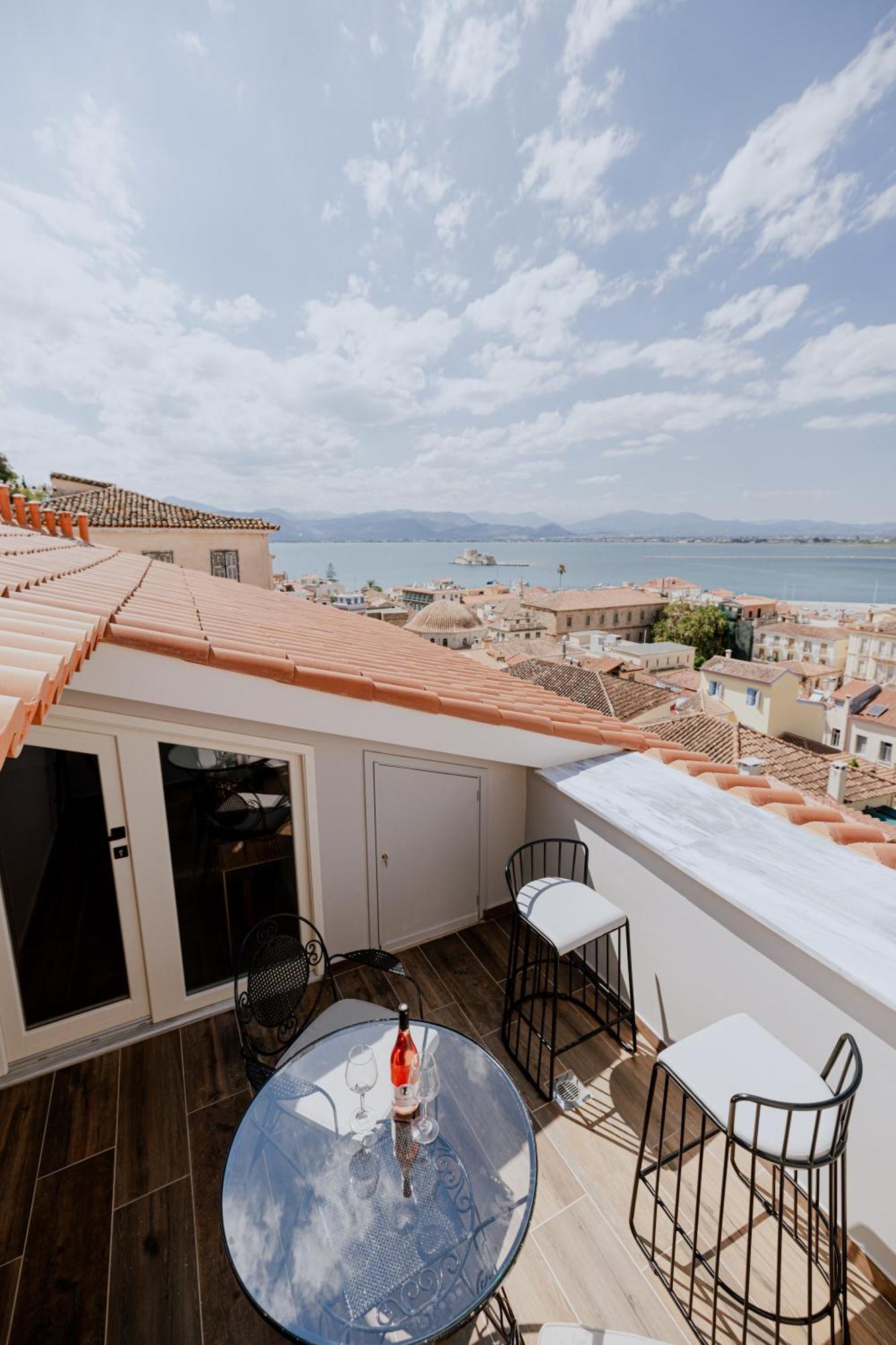 Nafplion Comfy Suites Екстериор снимка